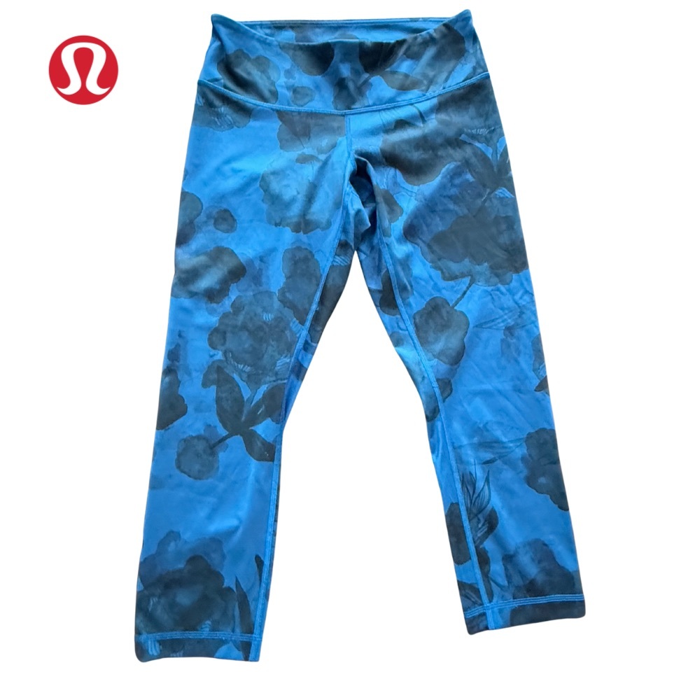 Lululemon Capri Leggings Size 6 – Blue Floral Print | Buttery Soft Yoga Pants